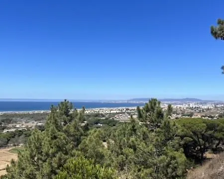 Sunny 2 Bdr By Lovelystay *