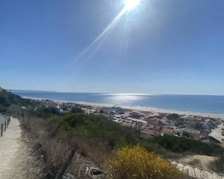 Sunny 2 Bdr By Lovelystay *