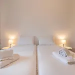 Sunny 2 Bdr By Lovelystay Apartamento *
