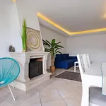 Sunny 2 Bdr By Lovelystay * Charneca (Setubal)