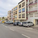 Sunny 2 Bdr By Lovelystay * Charneca (Setubal)