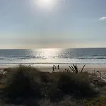 Sunny 2 Bdr By Lovelystay Charneca (Setubal)