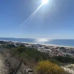 Sunny 2 Bdr By Lovelystay *