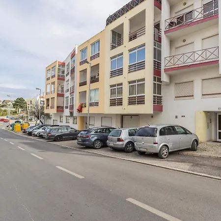 Sunny 2 Bdr By Lovelystay * Charneca (Setubal)