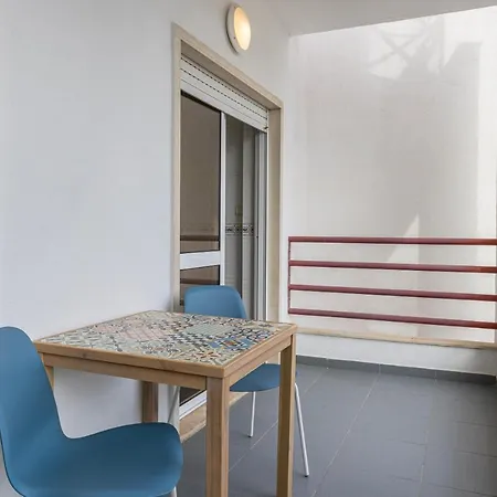 Sunny 2 Bdr By Lovelystay Apartamento Charneca (Setubal)