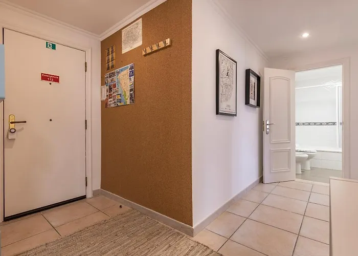 Sunny 2 Bdr By Lovelystay 公寓 *